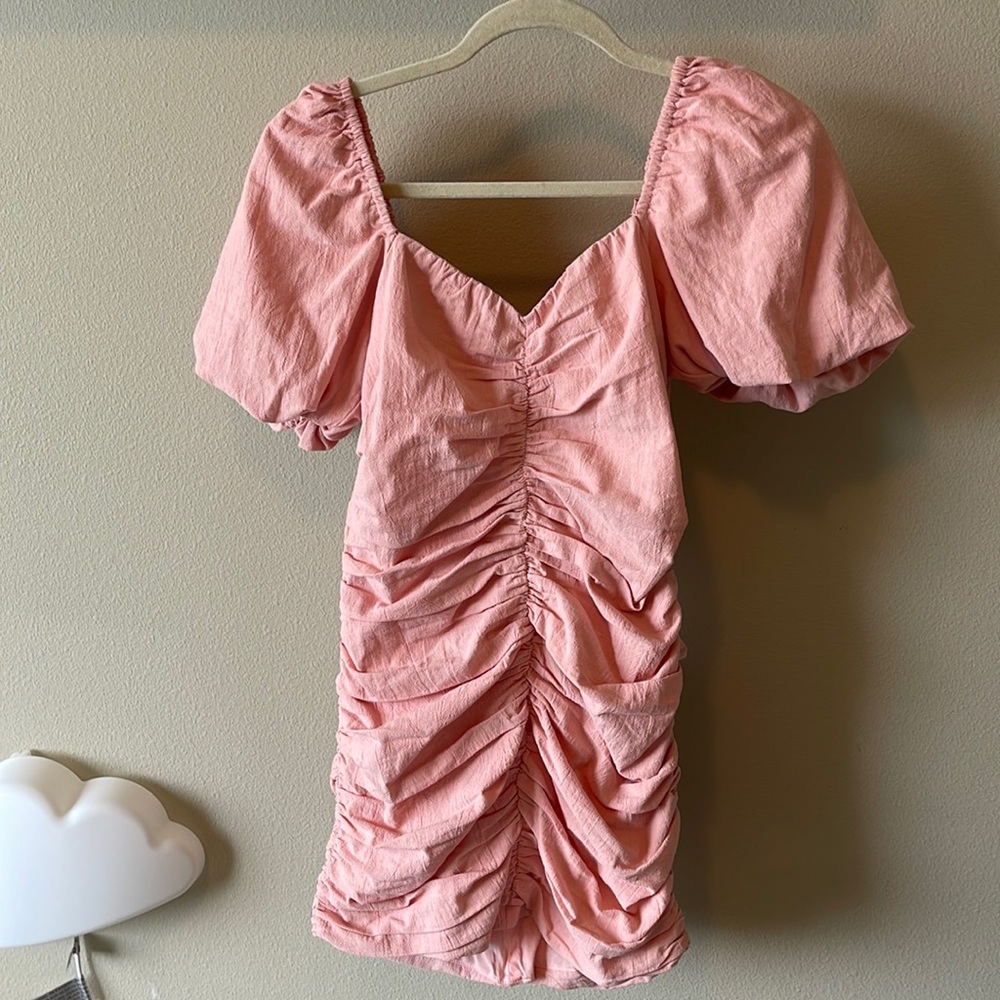 Puff sleeve forever 21 dress